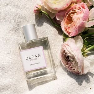 NIB Clean Simply Clean Women's Eau De Parfum Spray 2 oz Sealed